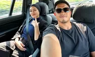 Ayudia Bing Slamet Pamer Perut Buncit Saat Selfie Bareng Suami, Hamil Lagi Nih?