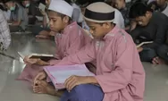 Surat Al Fatihah, Arab Latin dan Artinya Dalam Bahasa Indonesia