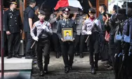 Ikut Makamkan Briptu RF di Mijen Semarang, Kapolda Gorontalo Janji Usut Tuntas Motif Kematian Ajudannya