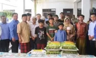 Wali Kota Bersama Tim Ramadhan Perumda Tirta Uli Siantar Berbagi  Salurkan Bantuan