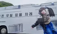 Tak Hadir Mengantar J-Hope Wamil, ARMY Tepati Janji dengan Kirim Pesan Dukungan Lewat Bus