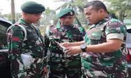 Jelang Idulfitri 1444 H, Yonif Raider 100/PS Cek Kelengkapan Surat Senjata Hingga Berkendara 