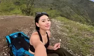 Wendy Walters naik gunung Merbabu sendirian, nikmati waktu setelah cerai dengan Reza Arap