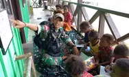 Menginspirasi! Prajurit TNI Beri Edukasi kepada Anak-anak Papua di Pos Satgas Raider 200/BN Jayapura