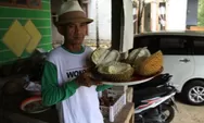 Wisata Makan Durian Lansung Petik dari Batangnya, Yuk Datangi Kampung Durian di Desa Ini