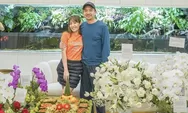 Rumah Tangga Sempat Diisukan Retak, Ayu Dewi dan Regi Datau Rayakan Ulang Tahun Pernikahan ke-11