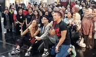  Samuel Rizal dan Erika Carlina, Pemain Film Horor 'Sosok Ketiga' Sapa Penggemar di Plaza Ambarrukmo Yogya