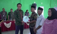 Serahkan Sertifikat Tanah Program PTSL, MFA Sebut Sertifikat Dapat Dijadikan Modal Usaha