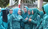 Langkah Nyata Halimatussadiyah Iwan dalam Mendukung Program 10 Pokok PKK di Desa Karang Asem Timur