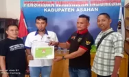 PWI Asahan Serahkan Kartu UKW Angkatan 50: 