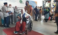 Wakil Bupati Labusel Sambut Kepulangan Jamaah Haji Kloter 20 Di Asrama Haji Medan
