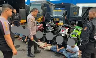 Polisi Ringkus 7 Anggota Gengster di Cibinong Bogor, Pedang hingga Jimat Jadi Barang Bukti