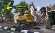 Satpol PP Robohkan 3 Rumah Liar di Gombel Lama Semarang, Dihuni Sampai 3 Generasi