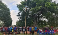 Meriahnya Perayaan HUT RI ke-78 di Banteng Raider Semarang, Para Prajurit Saling Berlomba Panjat Pinang