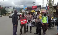 Pemberlakuan Pembatasan Kegiatan Masyarakat, Polisi Patroli Gabungan di Puncak Bogor