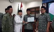 LP Ma'arif PWNU Jateng Serahkan Sertifikat SIMNU