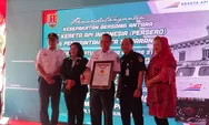 Pasang PLTS di Stasiun Batang, KAI Daop 4 Raih Rekor MURI