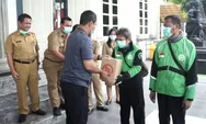 Pemkot Semarang dan Gojek Beri Bantuan Paket Sembako pada Driver
