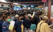 Viral Penumpang Berdesakan di Bandara Soetta, Dokter Tirta: Wis Karepe Lah!