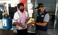 Sibat Kaliwungu Bagikan Face Shiled pada Petugas Pelayanan