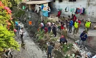 Razia Masker di Solo, Puluhan Warga Kena Hukuman Bersihkan Sampah di Sungai