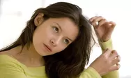 Dipercaya Redakan Pusing, Kebiasaan Tarik Rambut Bisa Berbahaya