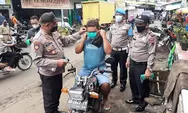 Operasi Yustisi, Petugas Gabungan Sukorejo Tegur Warga yang Tak Pakai Masker