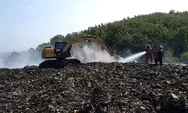 Tumpukan Sampah TPA Darupono Lama Kendal Terbakar, Petugas Pemadam Masih Berjibaku