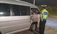 Larangan Mudik 2021: 9 Travel Diputarbalikkan di Gerbang Tol Kalikangkung