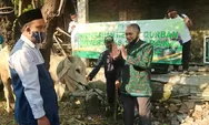 Rektor USM Serahkan Hewan Kurban Ke Pesantren di Kudus