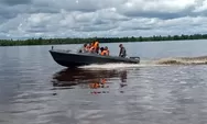 TNI AL Bantu Amankan Pergeseran Logistik TMMD di Sungai Mentaya