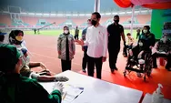 Presiden Tinjau Vaksinasi bagi Masyarakat di Stadion Pakansari Bogor