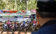 Uu Buka Balap Grasstrack di Tasikmalaya