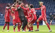 Wow! Kiper Liverpool Bikin Gol, Hadiah Istimewa untuk Keluarga