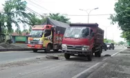Warga Keluhkan Kondisi Jalan Pantura Rusak Penuh Lubang