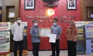 Bawaslu Jawa Tengah Raih Predikat Informatif