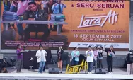 Ratusan Fans Rela Panas-panasan Demi Sambut Bintang Lara Ati di  Yogya