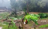 Kampung Naga Merugi Diterjang Banjir Bandang