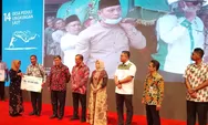   Bupati Deliserdang Serahkan Penghargaan Kategori Terbaik Kecamatan, Launching Aplikasi Sirkulasi