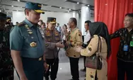 Selamat Datang di Palu Jenderal, Kapolri dan Panglima TNI Sertai Kunjungan Presiden Jokowi