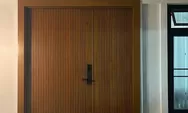 Tampilan Aesthetic Ketika Memasuki Ruangan! Ini Dia 5 Inspirasi Model Pintu Kayu Minimalis
