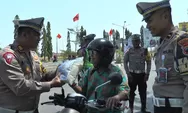 Panik Dikira Kena Tilang, Malah Dapat Sayuran dan Beras dari Satlantas Polres Kendal