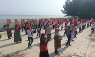 Wisata Sehat, 150 Lansia Diajak Senam hingga Cek Darah di Pantai Indah Kemangi Kendal