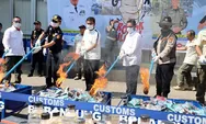 Tedy Rusmawan dan Asep Sudrajat Ikut Musnahkan Rokok Ilegal