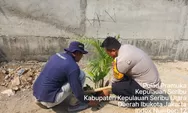 Polsek Kepulauan Seribu Utara dan Warga Tanam Pohon dan Mangrove untuk Kurangi Polusi Udara