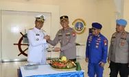 Kapolres Kepulauan Seribu dan Anggota Sambut HUT TNI ke-78 dengan Kejutan Spesial
