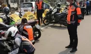 Puluhan Motor  dan Mobil Diangkut Truk Sudinhub Jakarta Utara, Parkir di Badan Jalan dan Buat Macet