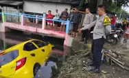 Tabrak Lari Pemotor di Rengasdengklok, Mobil Anggota Polisi Berakhir Nyemplung ke Kali