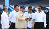 Momen Prabowo Terbangkan Drone untuk Tebar Benih Padi di Palembang