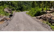 Warga Ngampang Mas Soroti Mutu Proyek Jalan Rp1,2 Miliar di Borong